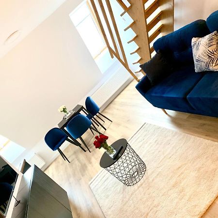 Apartament W Samym Sercu Miasta Z Darmowym Parkingiem Pod Zlotym Lwem -Hotel VI Klodzko Bagian luar foto
